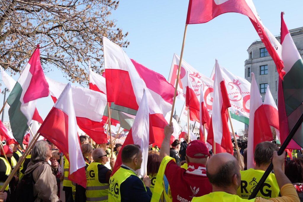 Lengyel vendégekkel közösen ünnepelt a CÖF-CÖKA