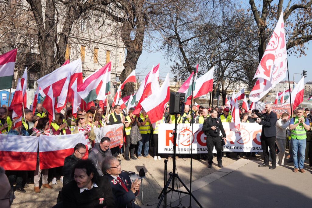Lengyel vendégekkel közösen ünnepelt a CÖF-CÖKA