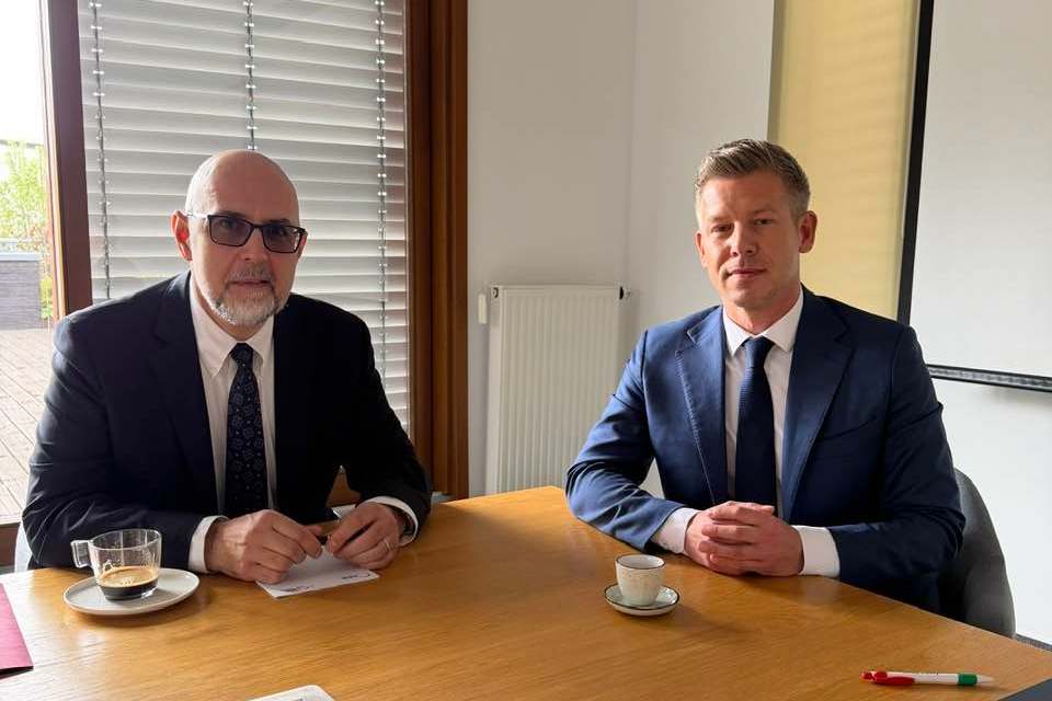 magyar péter kelemen hunor rmdsz