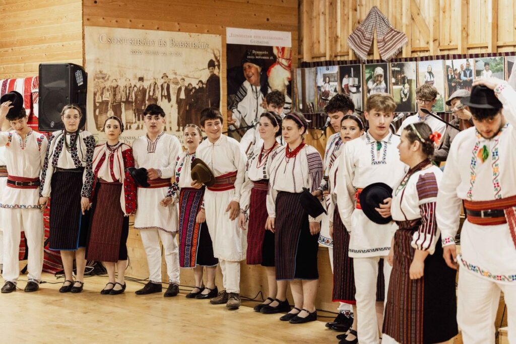csángók