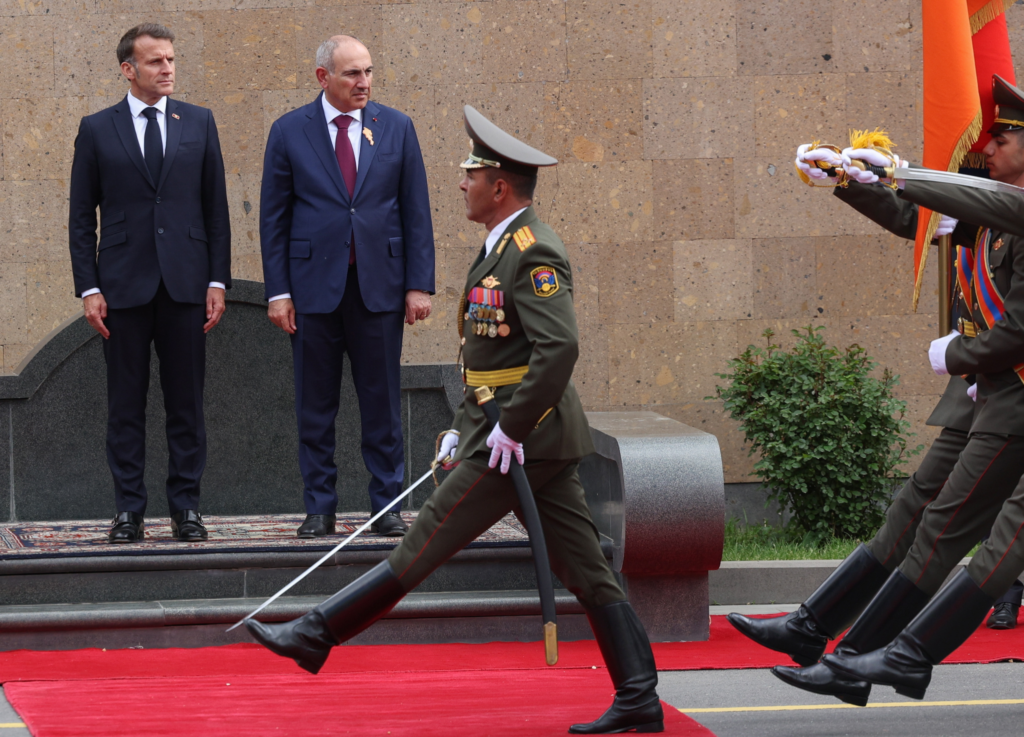 Macron-Pasinján