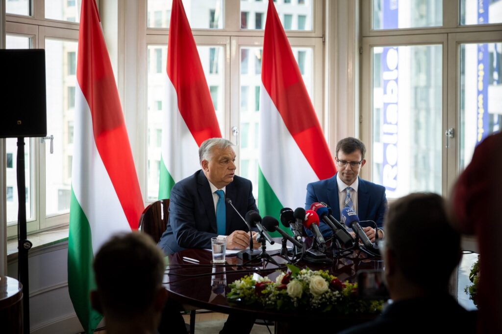 orbán viktor sajtótájékoztató brusszel 01