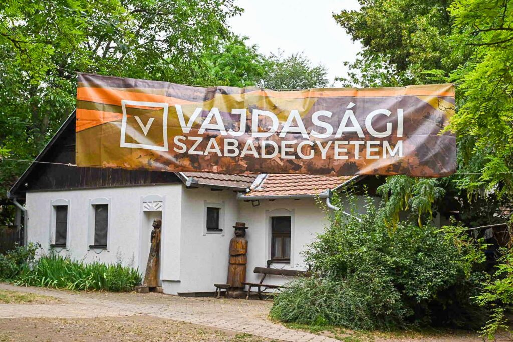 Vajdasági Szabadegyetem