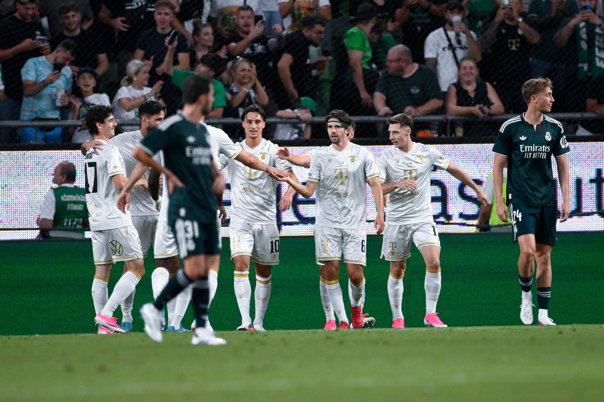 Labdarúgás - Ferencváros-Real Madrid