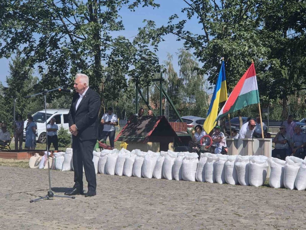 magyarok kenyere program Kárpátalja