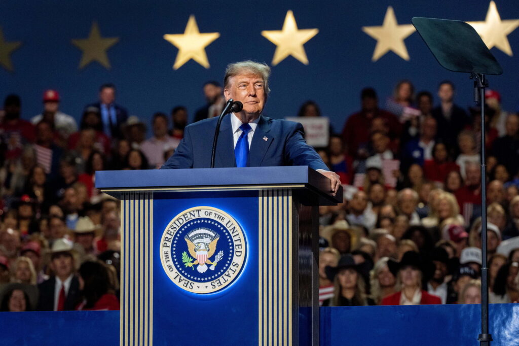 TRUMP, Donald