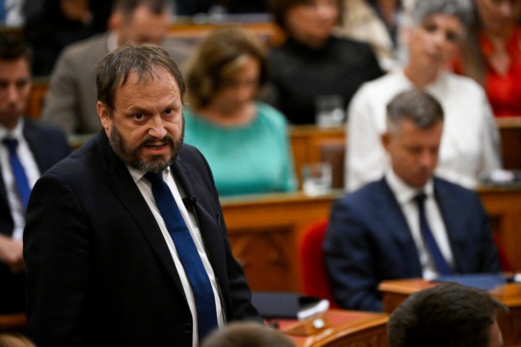 KÁRMÁN András