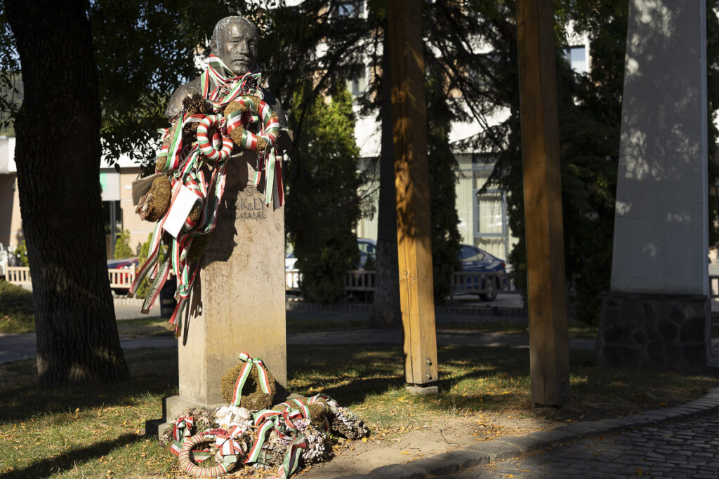 Székely-vándor-szobor
