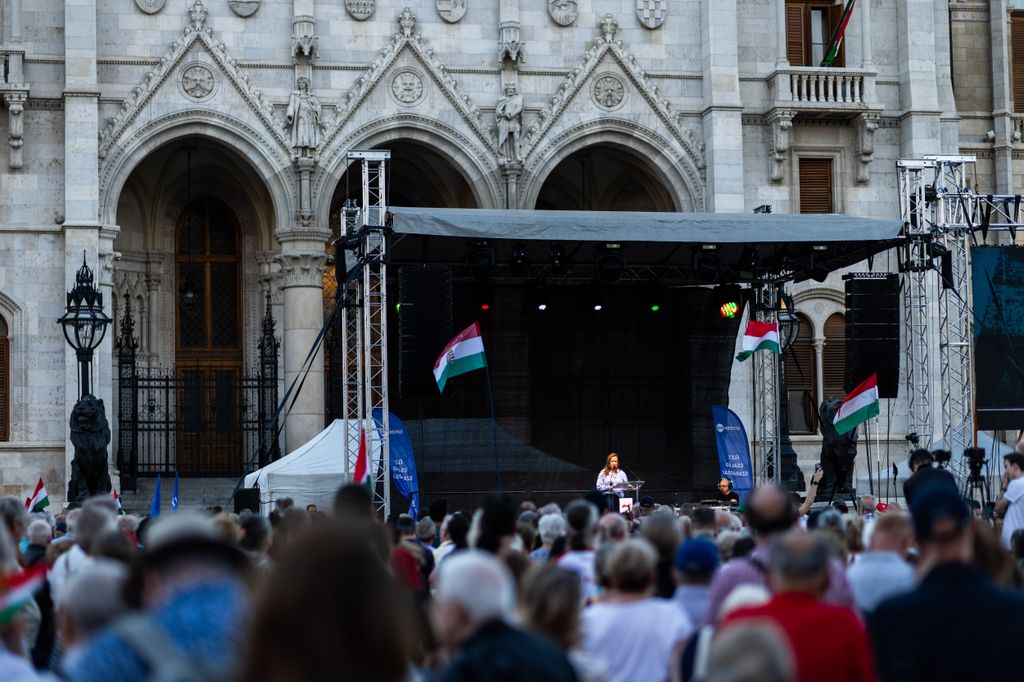 tüntetés-kossuth-tér-citizen-go